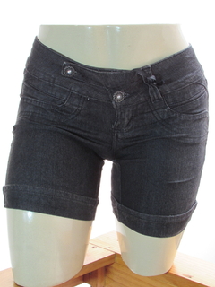 Short Jeans Ly Feminino Meia Coxa Cós Médio Aion Com Passante Largo na internet