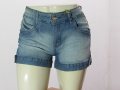 Short Boy Fit Lisboa Feminino Aion Com Bolso Meia Coxa Cós Médio