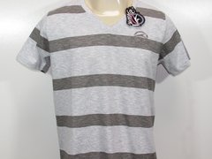 Camiseta  Masculina Gola V Maresia