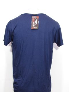 Camiseta Masculina Badboy Corte Básico Gola V - netpizante