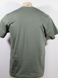 Camisa Masculina Basica Aion Verde Militar - comprar online