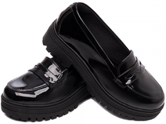 Sapato Mocassim Feminino Tratorado Cara de Gata Verniz Preto - comprar online