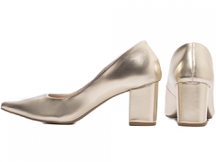 Sapato Scarpin Torricella Salto Médio Ouro Light - comprar online