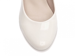 Sapato Scarpin Bico Redondo Salto Grosso Alto Verniz Off White - loja online