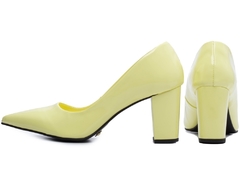 Sapato Scarpin Salto Bloco Grosso Tamanho Grande Especial 40 ao 44 Amarelo - loja online