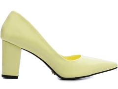 Sapato Scarpin Salto Bloco Grosso Tamanho Grande Especial 40 ao 44 Amarelo - comprar online