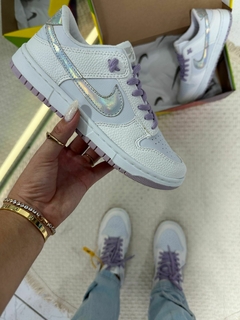 Tênis Feminino Modelo Dunk Law Relevo Prata - netpizante