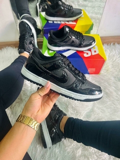 Tênis Unissex Modelo SB Dunk Low Preto - loja online