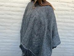 Poncho de lana pesado - gris topo - comprar online