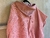 Poncho corto de lana clásico con cierre y capucha - rosa - Las Zainas