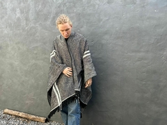 Ruana de lana clásica larga - negro y blanco - comprar online