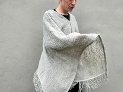 Poncho de lana clásico - gris perla - comprar online