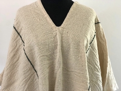 Poncho de lana pesado corto - crudo c/ raya verde - comprar online