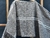 Poncho de lana pesado - visón 2 rayas blancas - comprar online