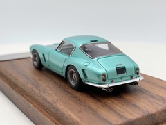 MY64 1:64 250GT SWB Berlinetta Verde S/N 3657GT 04B - comprar online