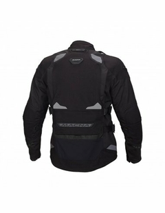 CAMPERA MACNA VOSGES NEGRO C/PROTECCION - comprar online