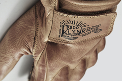 GUANTES BROOKLYN CUERVO MARRON - comprar online