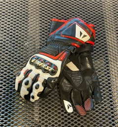 GUANTES DAINESE CARBON D1 LONG USADOS BLK/WHITE/RED TALLE XL en internet