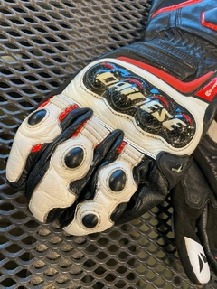 GUANTES DAINESE CARBON D1 LONG USADOS BLK/WHITE/RED TALLE XL - TiendaMoto Argentina TE: 1162818687