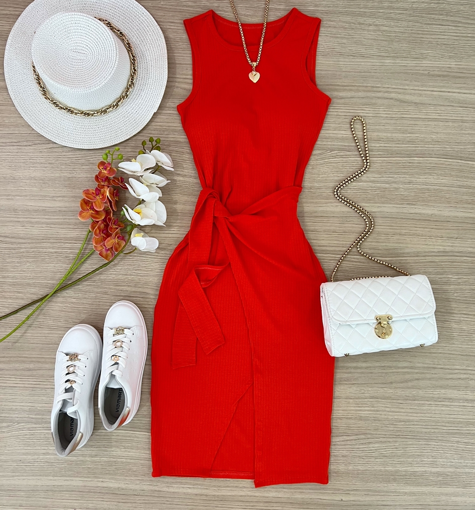 Vestido canelado com best sale bojo