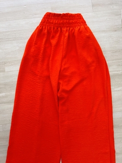 Calça Pantalona coral - comprar online