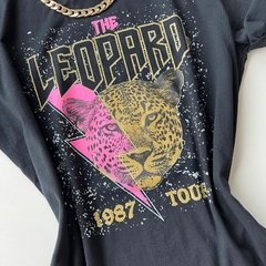 T-shirt leopard na internet