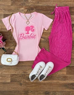 T-shirt Barbie rosa na internet