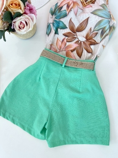 Shorts linho verde na internet