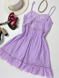 Vestido laise lilás na internet