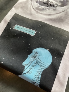 Remera Sick Dr Manhattan - Dinosaurio