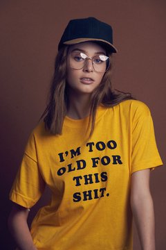 Remera Old Amarillo en internet