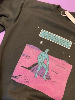 (A pedido) Buzo Dr. Manhattan DTG - Dinosaurio