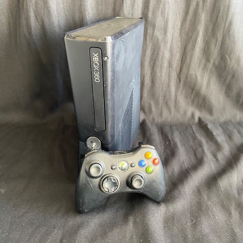 Xbox 360 Slim - Consola Microsoft