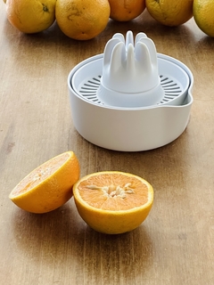 Exprimidor de Naranjas y Pomelos.