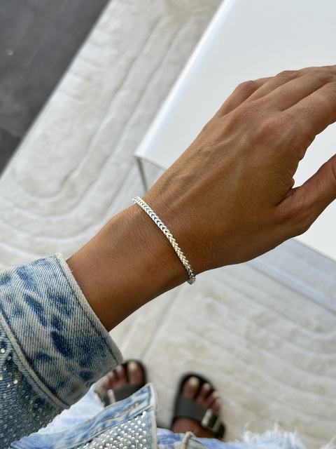 Pulsera Lustrous Loop