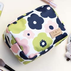 Pouch Grande Pola Blanc con ecobolsa de regalo