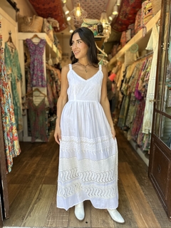 Imagen de VESTIDO LARGO BRODERIE KERALA