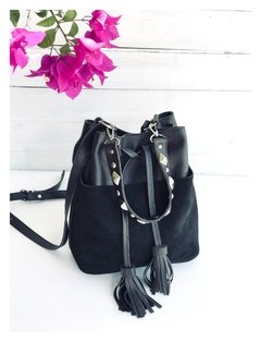 // PRE ORDER // BUCKET SAUL negro - lupita handbags