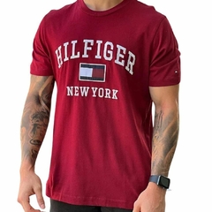 Camiseta Masculina Hilfiger New York vermelho - TH8812 - Tamanho M