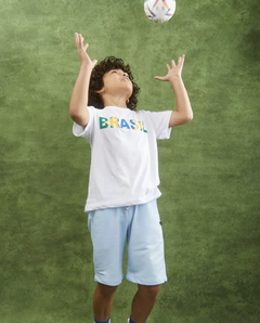 Camiseta Copa do Mundo Brasil Branca - Tamanho 2 anos na internet