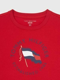 Camiseta Tommy Hilfiger Vermelha - TH7643- Tamanho 12 - 14 anos na internet