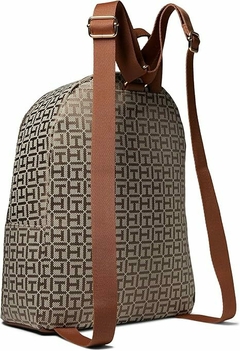 Mochila Tommy Hilfiger Alexis II Smalldome Quadrada Monograma Jacquard - Mimos de Orlando