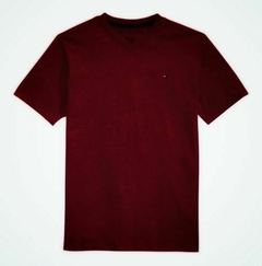 Camiseta Tommy Hilfiger Infantil Gola V Vinho - TH909- Tamanho 12 - 14 anos