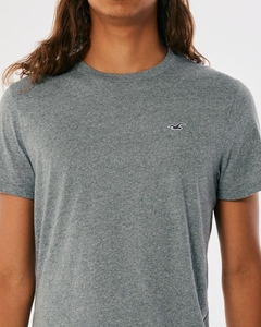 Camiseta Hollister Cinza - Masculina - Tamanho G - comprar online