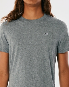 Camiseta Hollister Cinza - Masculina - Tamanho M - comprar online