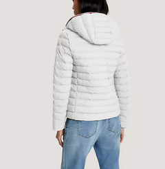 Jaqueta Feminina Tommy Hilfiger Puffer Branca - TH057 - Tamanho G - comprar online