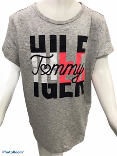 Camiseta Tommy Hilfiger Cinza - TH6870 - Tamanho 8 - 10 anos