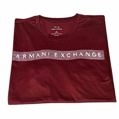 Camiseta Masculina Armani Exchange Gola Redonda Vinho - Tamanho G