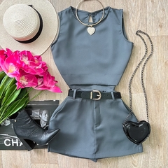 Conjunto Alfaiataria Cropped + Shorts Saia na internet