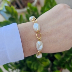 Pulseira Pérolas Assimétricas Elos Ovais Espelhados Banho Ouro 18k - comprar online